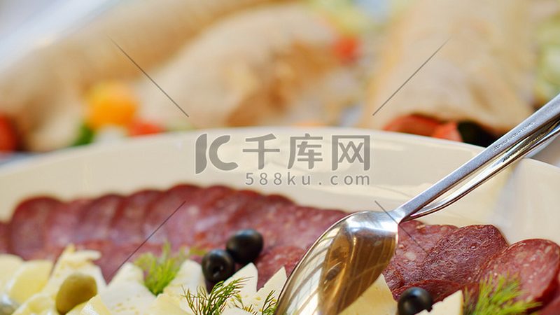 休闲食品代工，售后保障如何考量？**